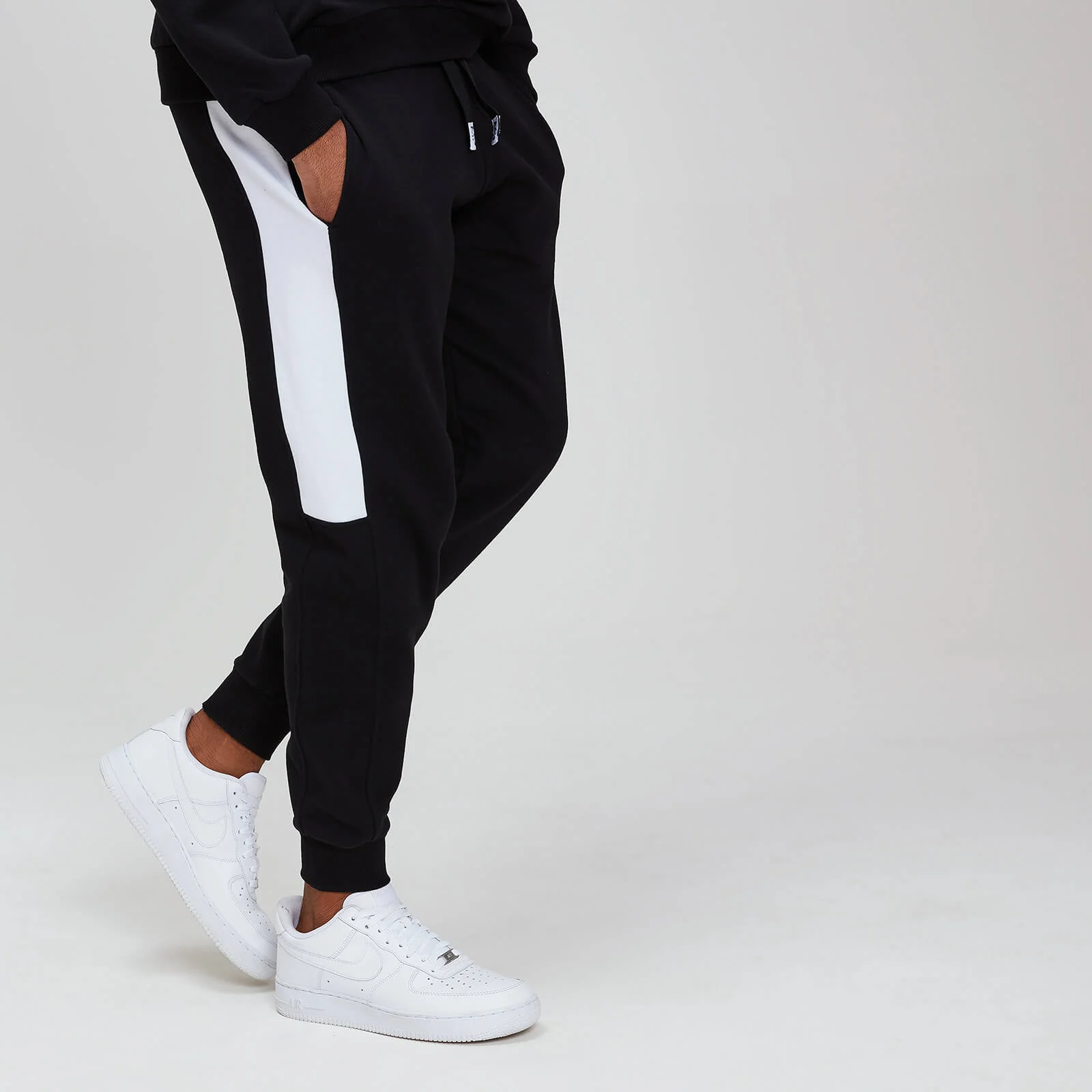 MP Rest Day Men's Stripe Joggers - Black - XS Изображение 1