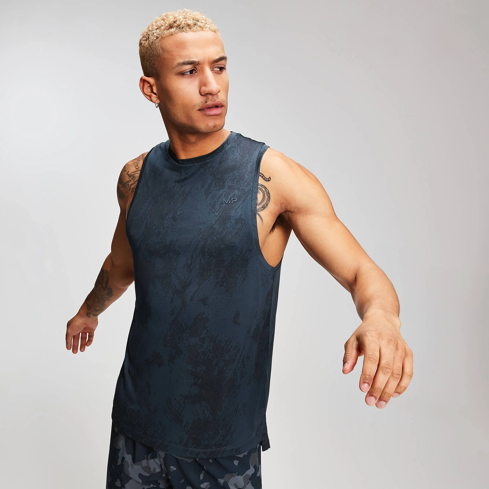 MP Men's Training Distressed Drop Armhole Tank Top - Ink - XS Изображение 1