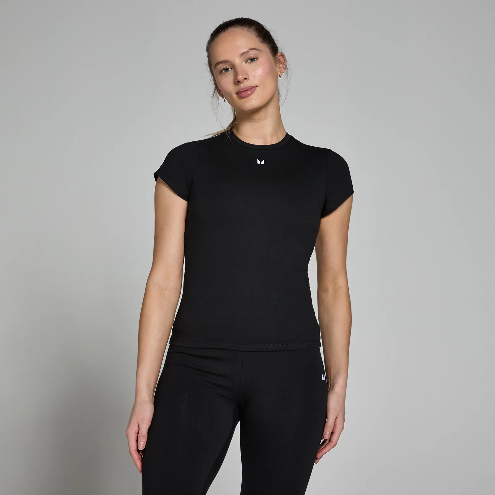 MP Дамска основна тениска с къс ръкав Body Fit – черна - XXS Изображение 1