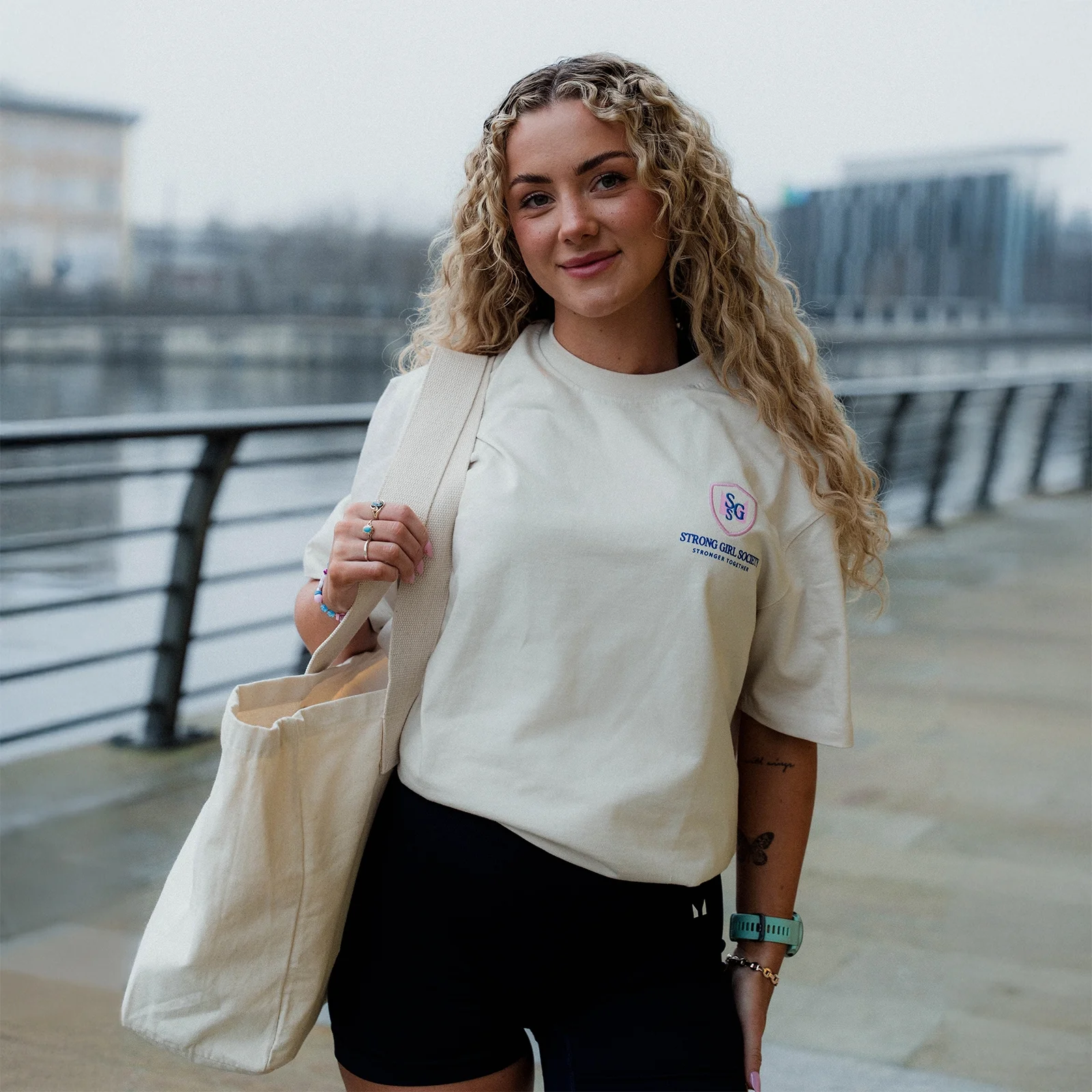 MP Strong Girl Society Дамска тениска - екрю - XS Изображение 1