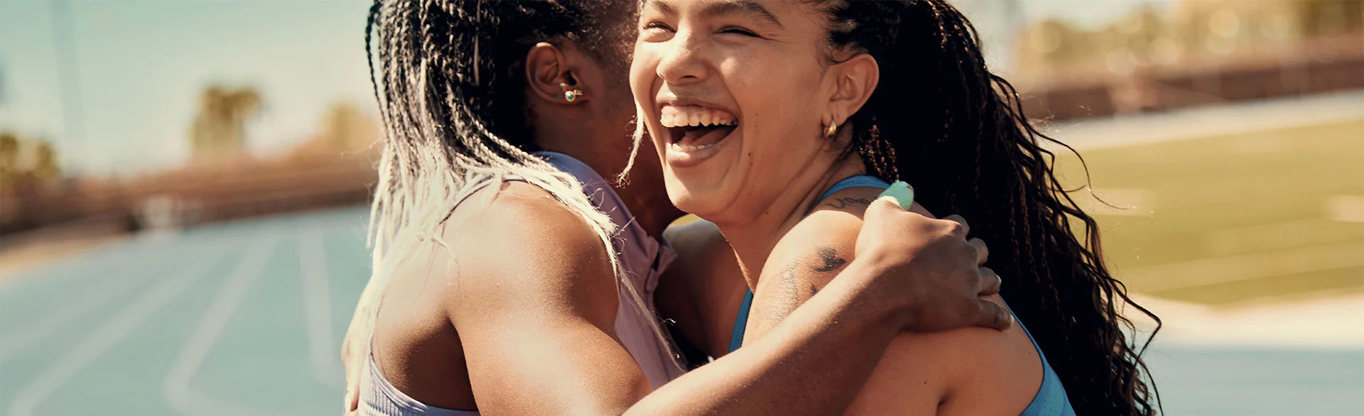 Можем да се похвалим с това, че сме персонализирано и достъпно медийно решение за клиенти, които искат да се свържат с млада, глобална и загрижена за здравето си общност.